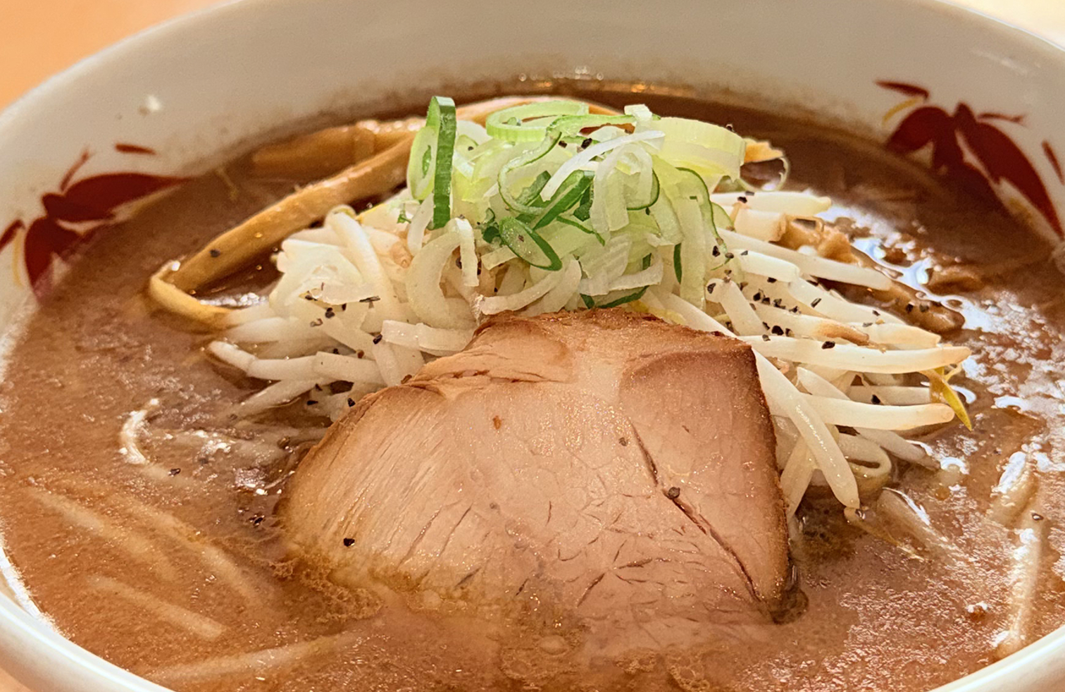 やすブラックらーめん